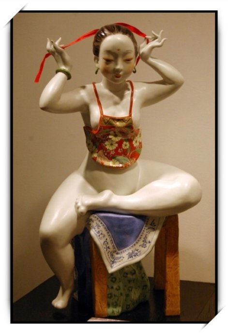 【图文音】现代仕女瓷器作品欣赏