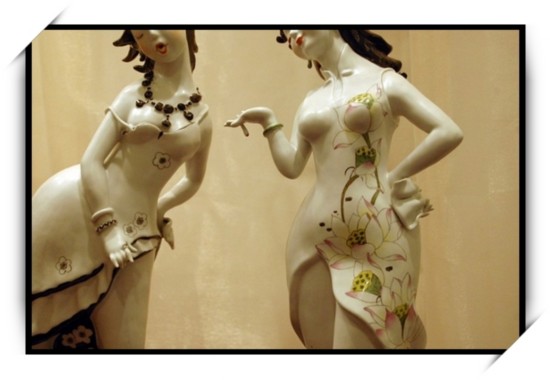 【图文音】现代仕女瓷器作品欣赏