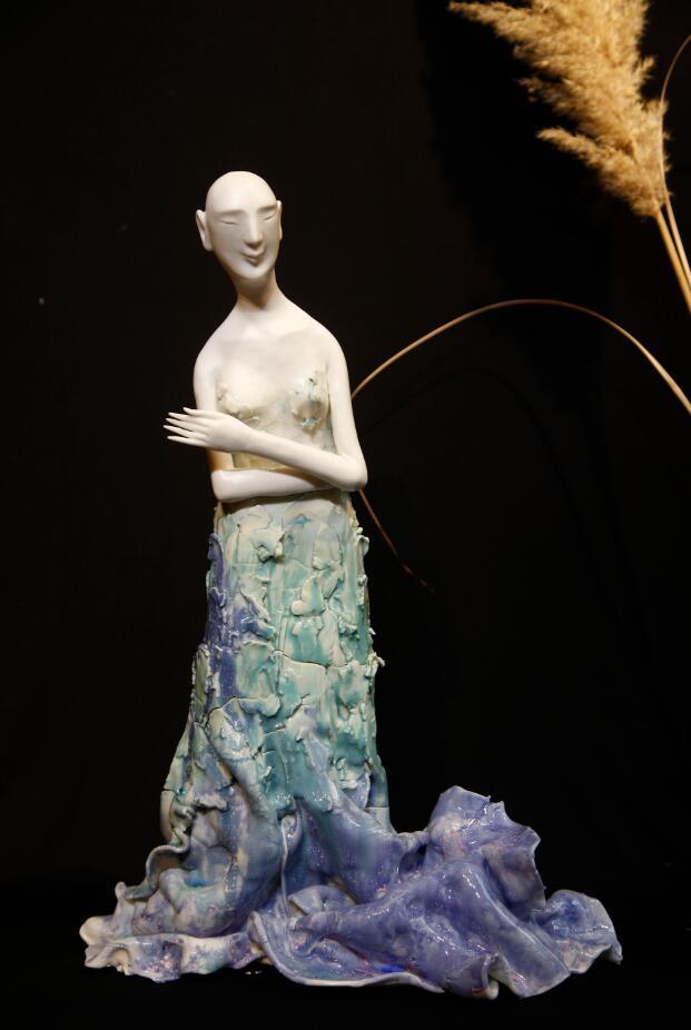 独白——吴苗羽陶瓷艺术作品展在广州白云机场开幕