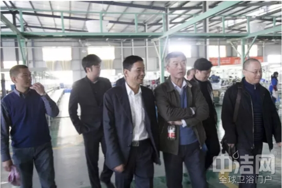 卫生陶瓷协会副会长缪斌领导一行莅临VIVI维卫视察指导 卫生陶瓷协会副会长缪斌领导一行莅临VIVI维卫视察指导